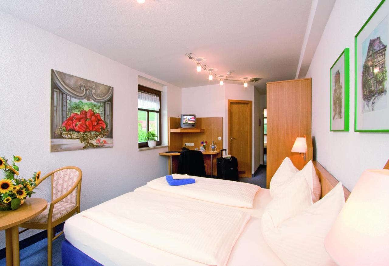 Gasthof Hotel Anker Sommerhausen Eksteriør billede